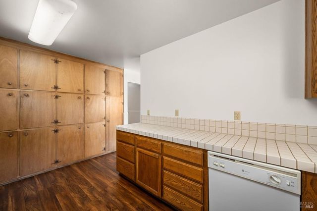 366 Peach Tree Ave, Vacaville, CA 95688