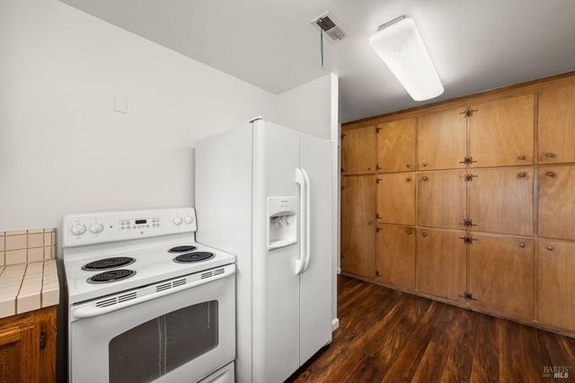 366 Peach Tree Ave, Vacaville, CA 95688