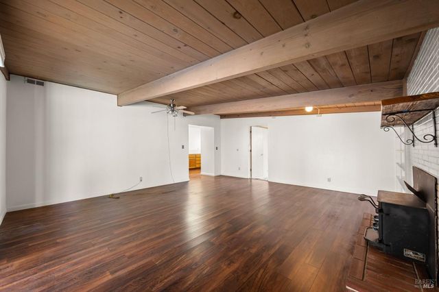 366 Peach Tree Ave, Vacaville, CA 95688