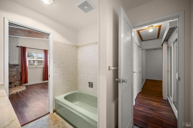 366 Peach Tree Ave, Vacaville, CA 95688