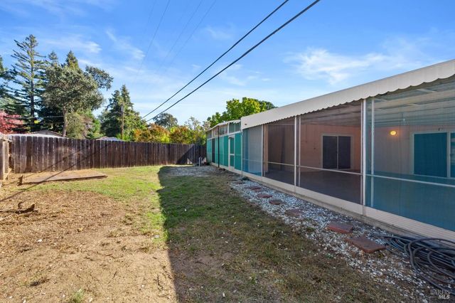 366 Peach Tree Ave, Vacaville, CA 95688