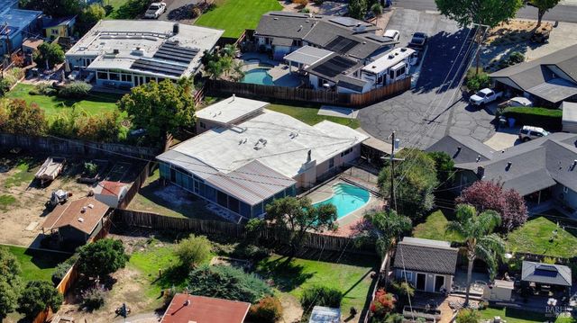 366 Peach Tree Ave, Vacaville, CA 95688