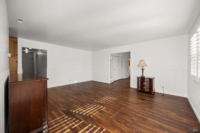 366 Peach Tree Ave, Vacaville, CA 95688