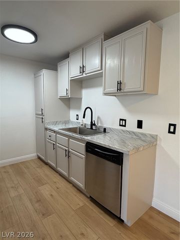 3318 North Decatur Boulevard 2007, Las Vegas, NV 89130