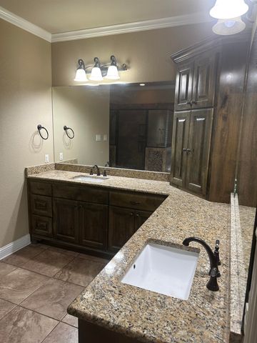 110 Hidden Creek Lane, Longview, TX 75602