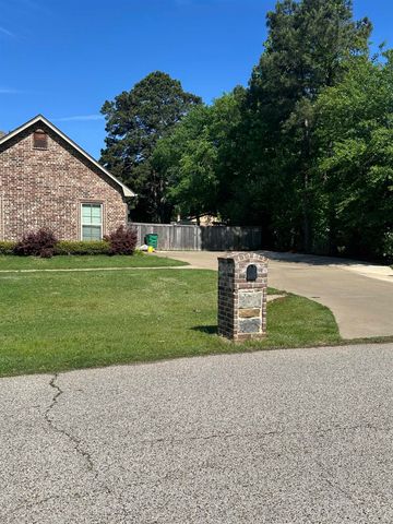 110 Hidden Creek Lane, Longview, TX 75602