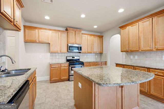 66 Lanier Ridge, Acworth, GA 30101