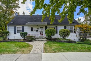 530 W 6th Street, Hinsdale, IL 60521