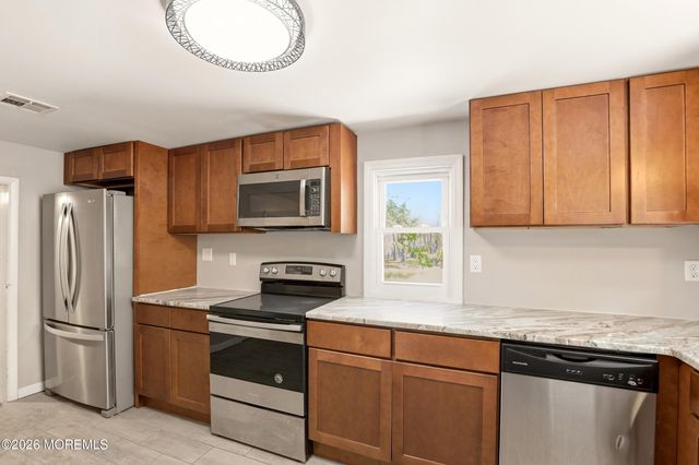 517 Newtons Corner Road, Howell, NJ 07731