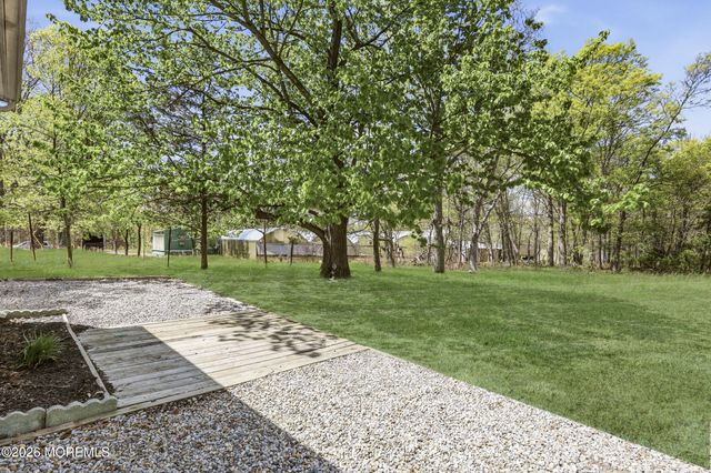 517 Newtons Corner Road, Howell, NJ 07731