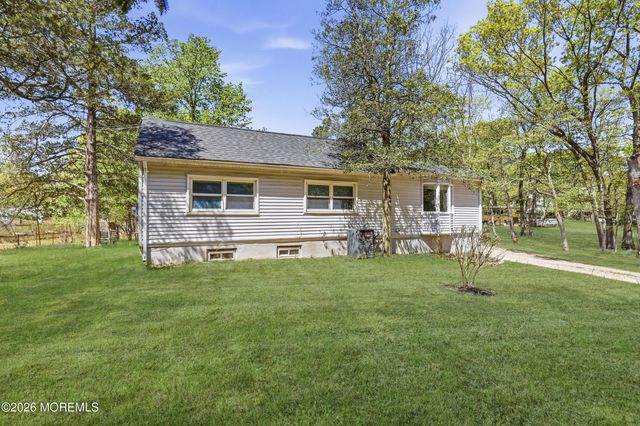 517 Newtons Corner Road, Howell, NJ 07731
