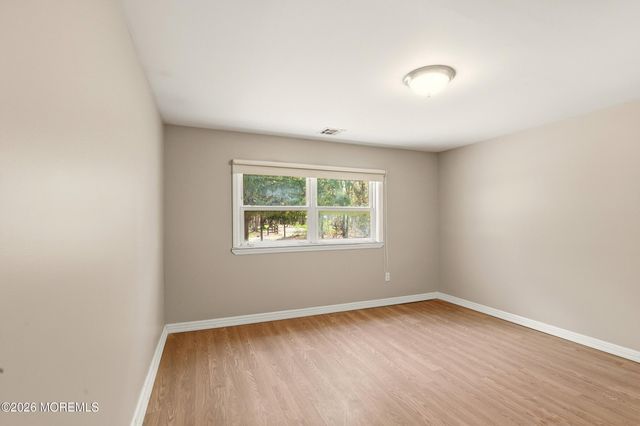 517 Newtons Corner Road, Howell, NJ 07731