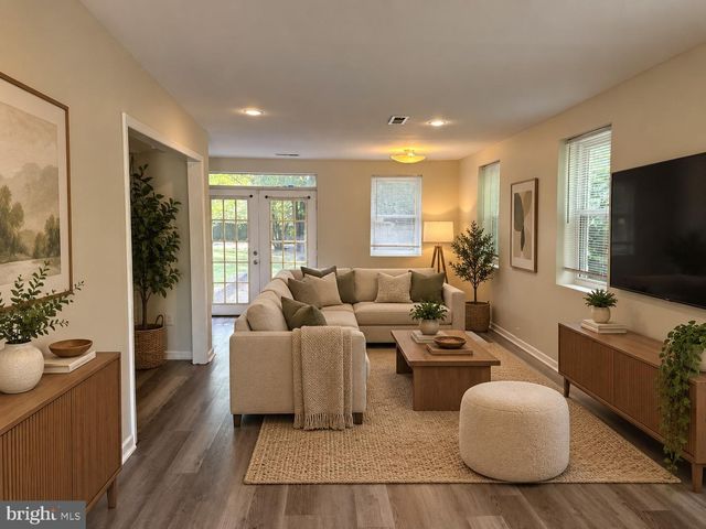 6601 EVANSTON ST, District Heights, MD 20747