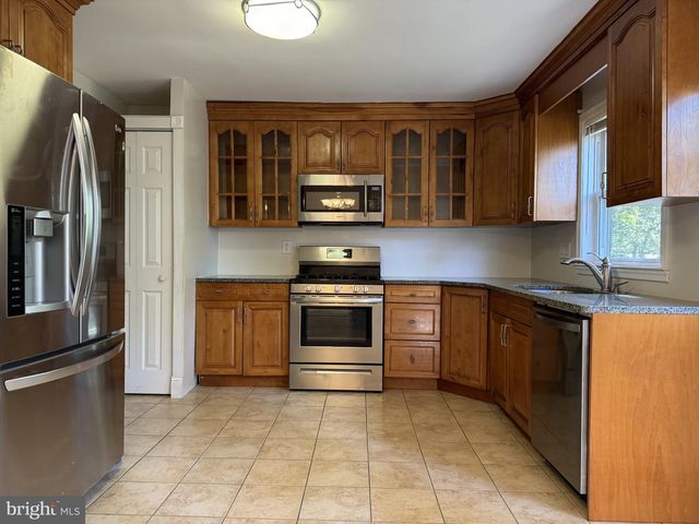 6601 EVANSTON ST, District Heights, MD 20747