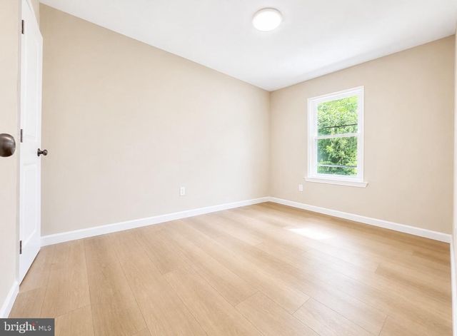 32 PRESS AVE, Browns Mills, NJ 08015