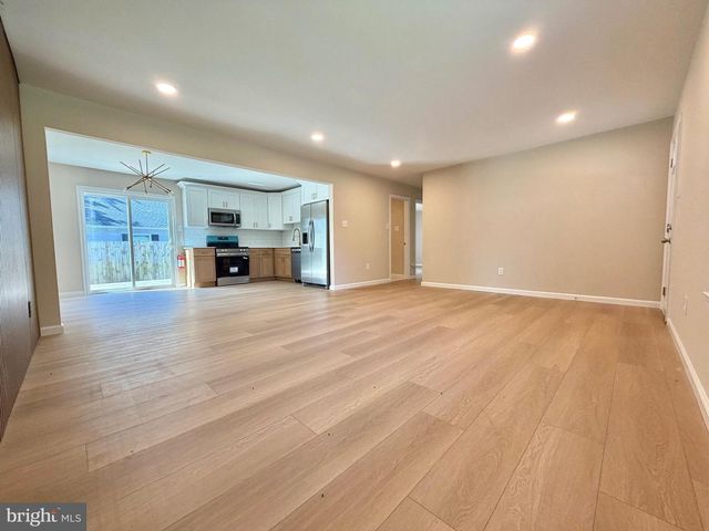 32 PRESS AVE, Browns Mills, NJ 08015