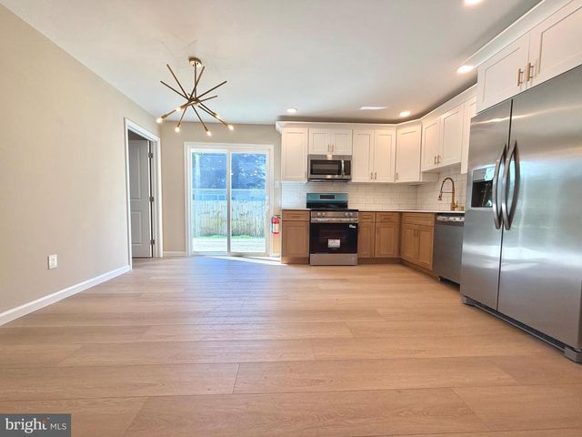 32 PRESS AVE, Browns Mills, NJ 08015