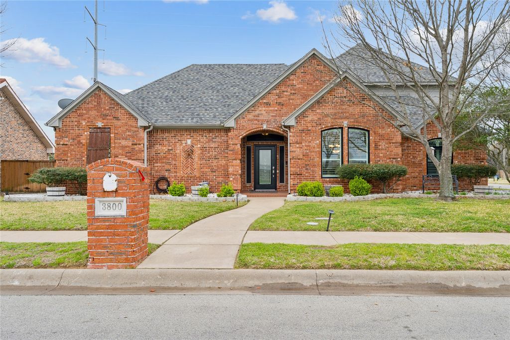 3800 Deer Forest Drive, Denton, TX 76208