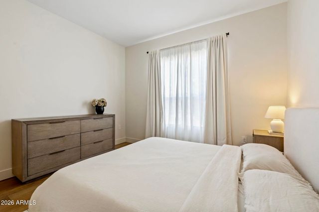 10471 W QUAIL Avenue, Peoria, AZ 85382