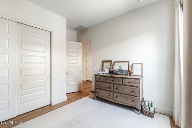 10471 W QUAIL Avenue, Peoria, AZ 85382