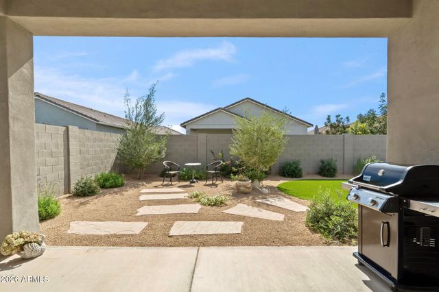 10471 W QUAIL Avenue, Peoria, AZ 85382