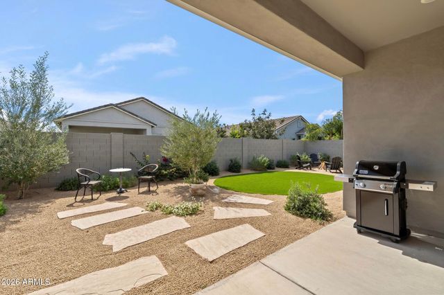 10471 W QUAIL Avenue, Peoria, AZ 85382