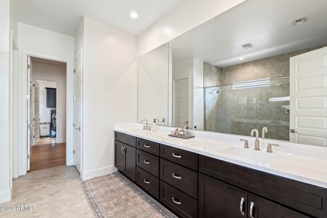 10471 W QUAIL Avenue, Peoria, AZ 85382