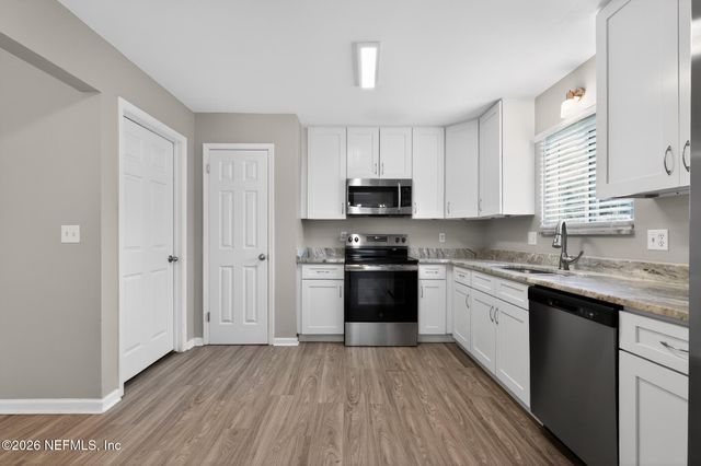 10831 MANDARIN STATION Drive E, Jacksonville, FL 32257
