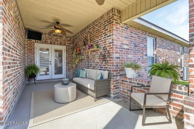 501 Walter Drive, Lafayette, LA 70507