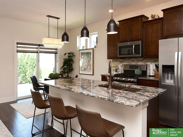 8202 N 172nd Street, Bennington, NE 68007