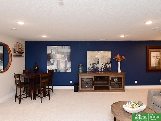 8202 N 172nd Street, Bennington, NE 68007