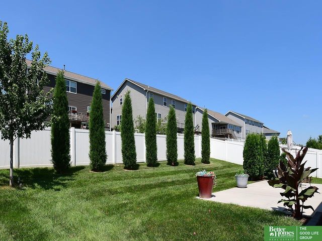 8202 N 172nd Street, Bennington, NE 68007