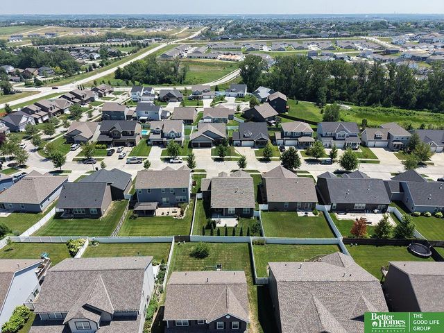 8202 N 172nd Street, Bennington, NE 68007