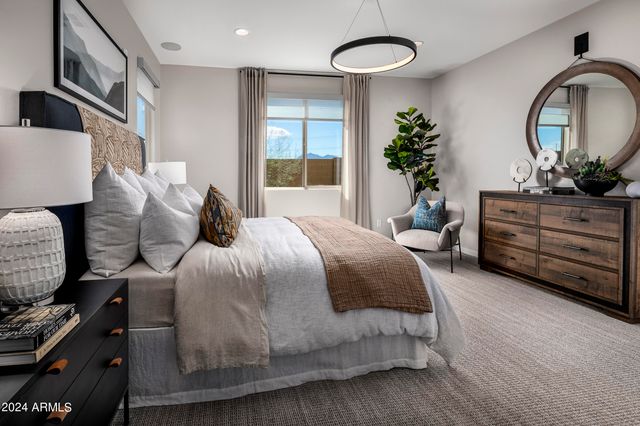 12614 W PARKWAY Lane, Avondale, AZ 85323