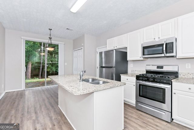 241 Chamberlyn Lane, Hiram, GA 30141