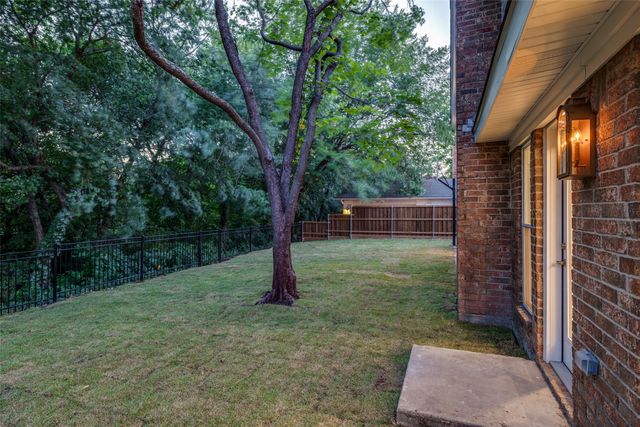 407 Valley Cove Drive, Richardson, TX 75080
