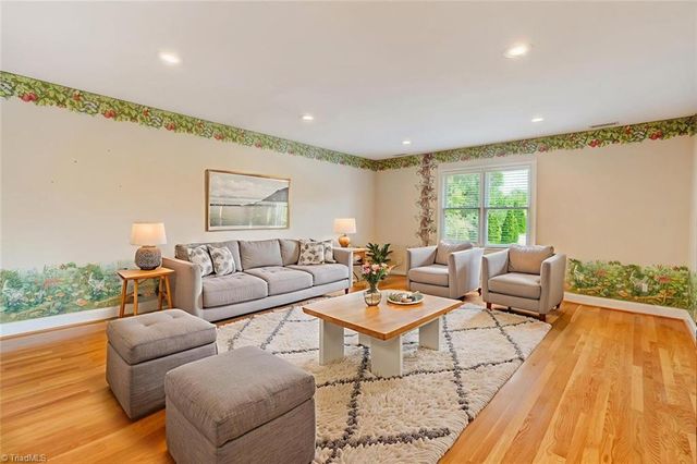 2037 Gurney Court, Burlington, NC 27215