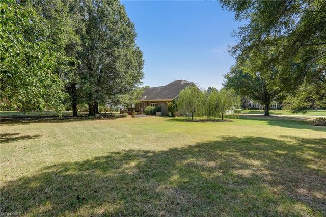 2037 Gurney Court, Burlington, NC 27215