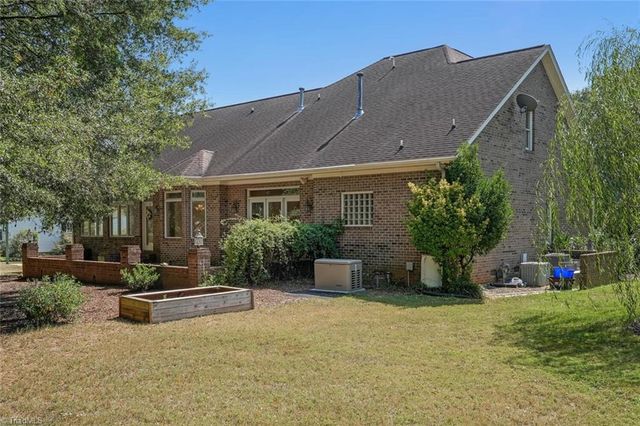 2037 Gurney Court, Burlington, NC 27215