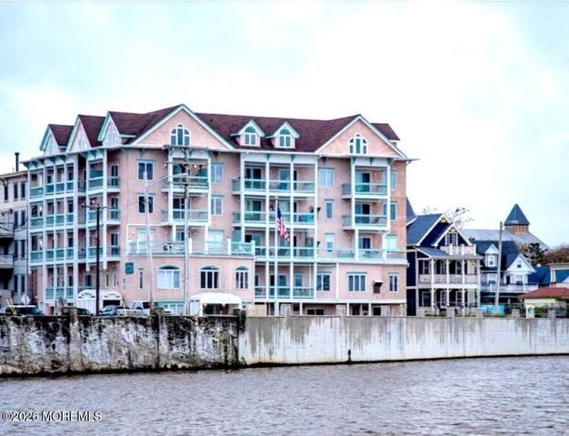 16 W Lake Avenue 16, Ocean Grove, NJ 07756