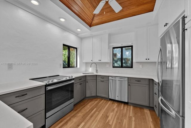 3794 Irvington Avenue 0, Miami, FL 33133