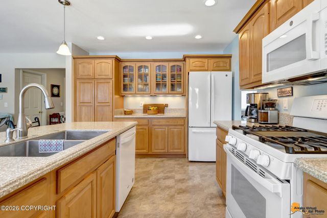 6430 Peppertree Circle, Anchorage, AK 99504