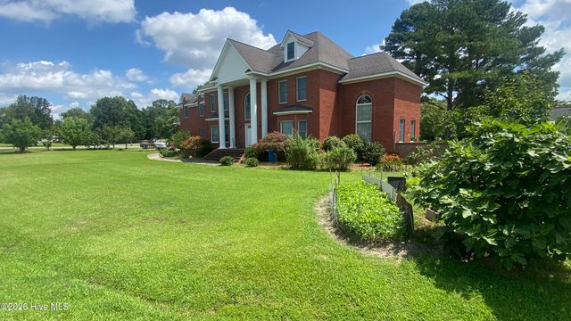 1181 Cedar Hill Drive, Williamston, NC 27892