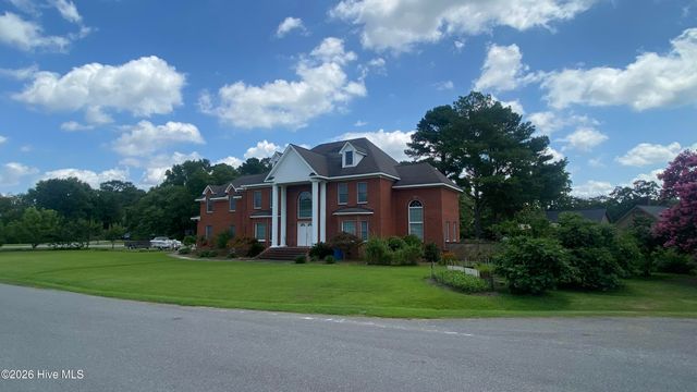 1181 Cedar Hill Drive, Williamston, NC 27892
