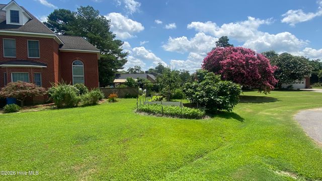 1181 Cedar Hill Drive, Williamston, NC 27892