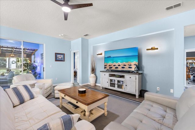 30231 HACKNEY LOOP, Mount Dora, FL 32757