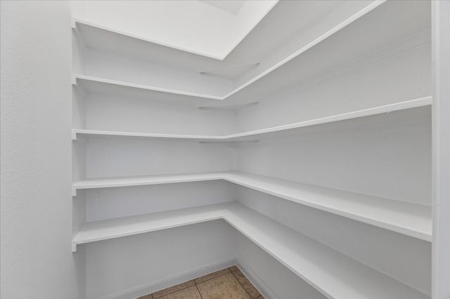 2410 Arabian Trail, Manvel, TX 77578