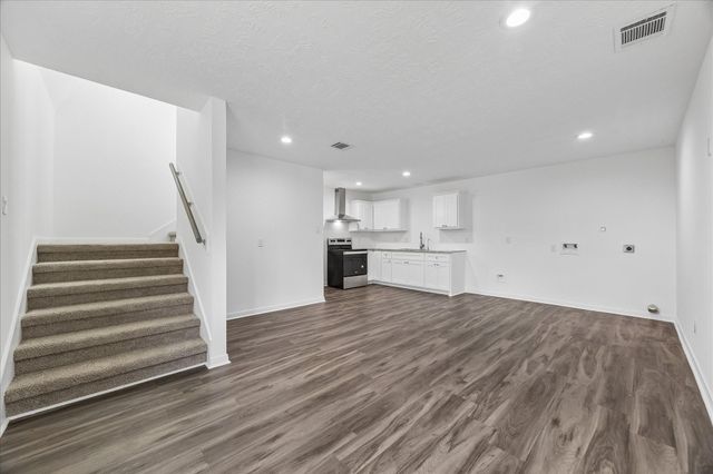 2410 Arabian Trail, Manvel, TX 77578