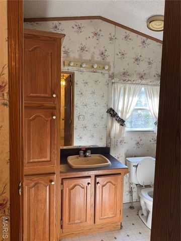 16252 Kimmel Road, Ste Genevieve, MO 63670