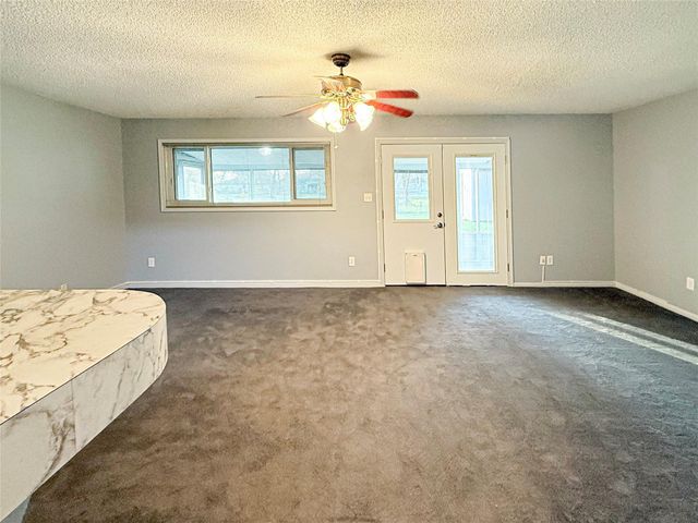 116 Cypress Street, Lake Jackson, TX 77566